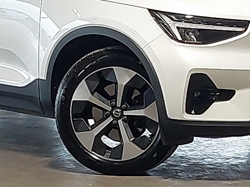 Used Volvo XC40 2024 for sale - 76589335: Photo 9