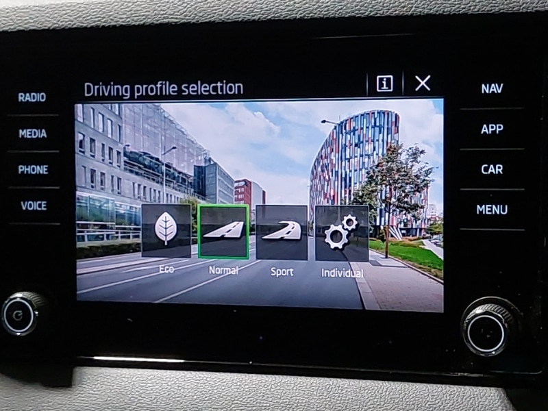 Used Skoda Karoq 2024 for sale - 76911583: Photo 19