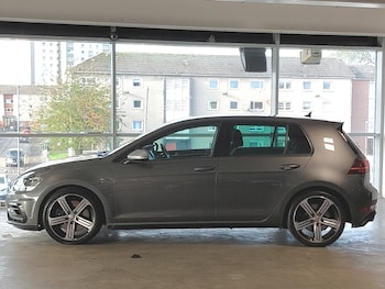 Used Volkswagen Golf 2020 for sale - 76556313: Photo