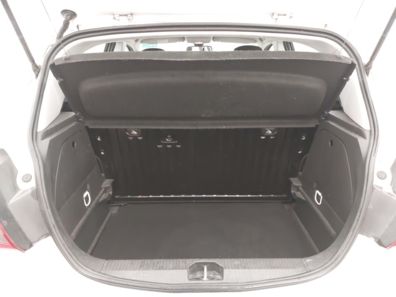 Used Vauxhall Corsa 2016 for sale - 76628760: Photo 8