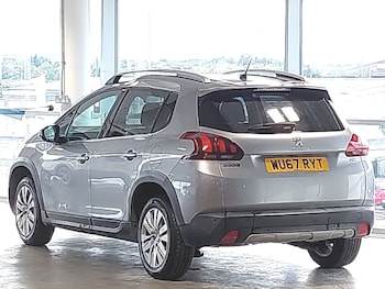 Used Peugeot 2008 2017 for sale - 75964075: Photo