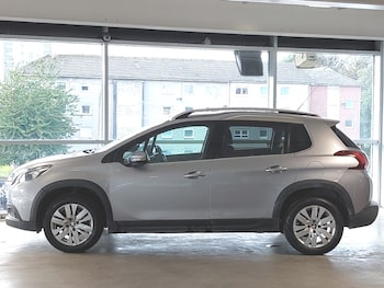 Used Peugeot 2008 2017 for sale - 75964075: Photo