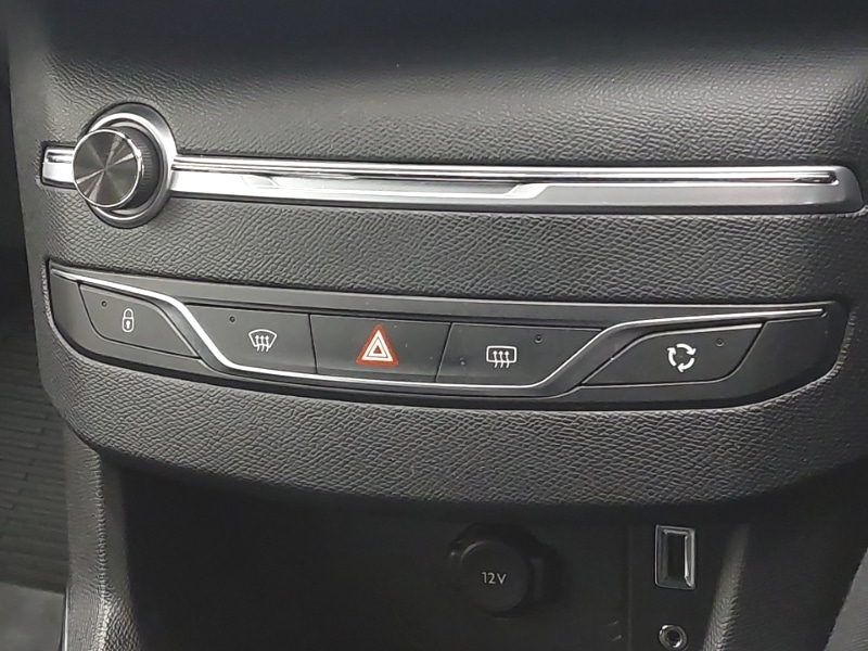 Used Peugeot 308 2017 for sale - 76383902: Photo 16