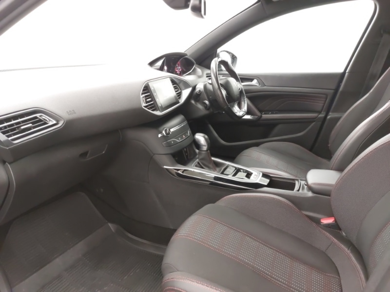 Used Peugeot 308 2017 for sale - 76383902: Photo 5