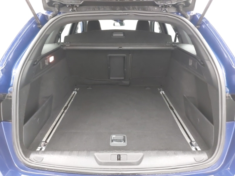 Used Peugeot 308 2017 for sale - 76383902: Photo 8