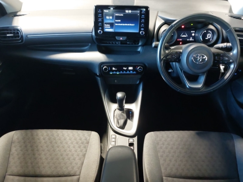 Used Toyota Yaris 2021 for sale - 76493273: Photo 2