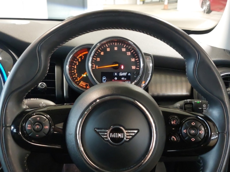 Used MINI Cooper 2019 for sale - 76275699: Photo 18