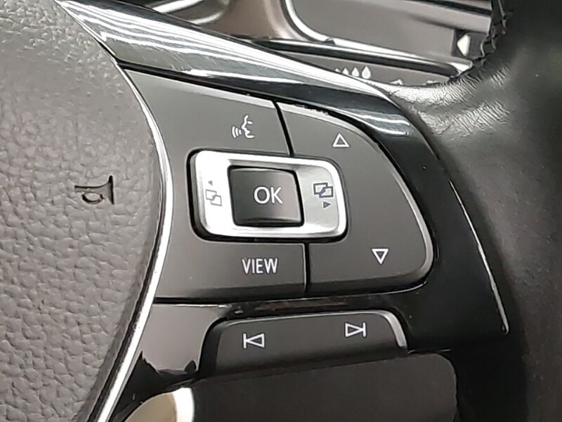 Used Volkswagen T-Roc 2018 for sale - 77635899: Photo 14