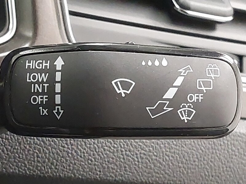 Used Volkswagen T-Roc 2018 for sale - 77635899: Photo 17