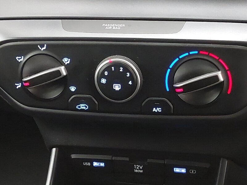 Used Hyundai i20 2023 for sale - 76233624: Photo 15