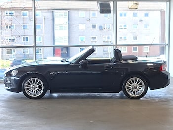 Used Fiat 124 Spider 2018 for sale - 79247419: Photo