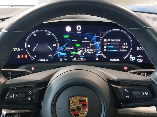 Used Porsche Taycan 2021 for sale - 76233525: Photo 18