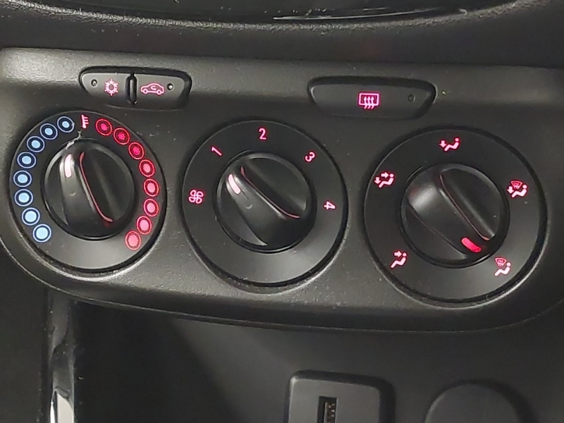 Used Vauxhall Corsa 2017 for sale - 76630523: Photo 16