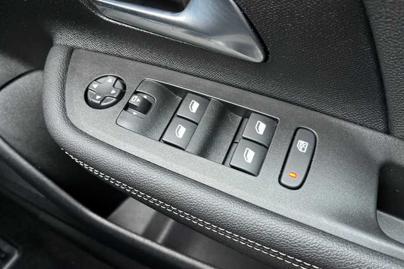 Used Vauxhall Mokka Electric for sale - 77401983: Photo 16