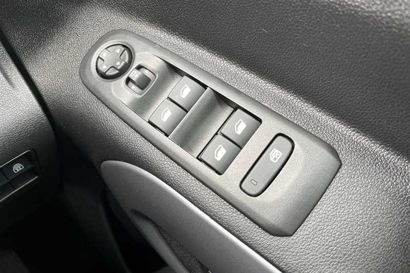 Used Vauxhall Combo Life Electric for sale - 77348943: Photo 16