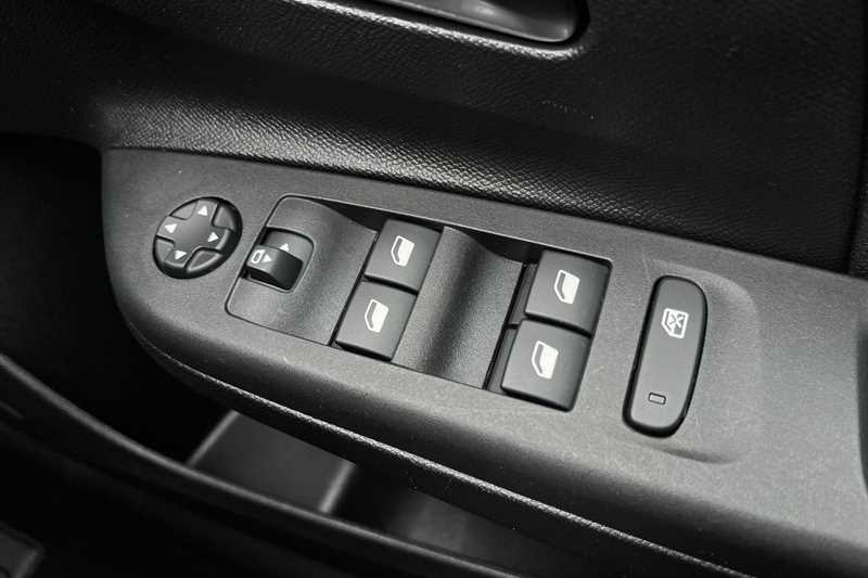 Used Vauxhall Corsa 2024 for sale - 76516465: Photo 16