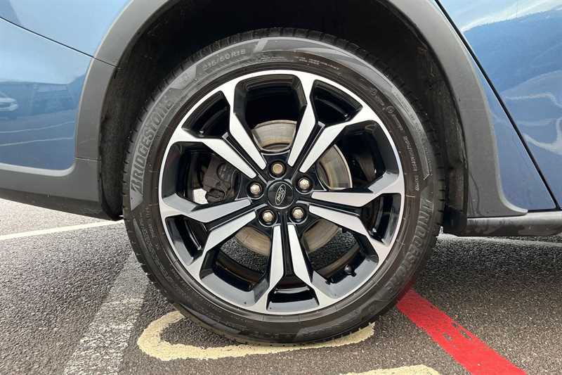 Used Ford Focus 2021 for sale - 76776029: Photo 11