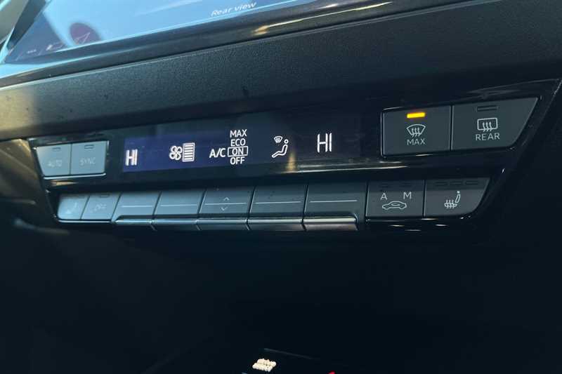 Used Audi Q4 e-tron 2023 for sale - 77757766: Photo 15