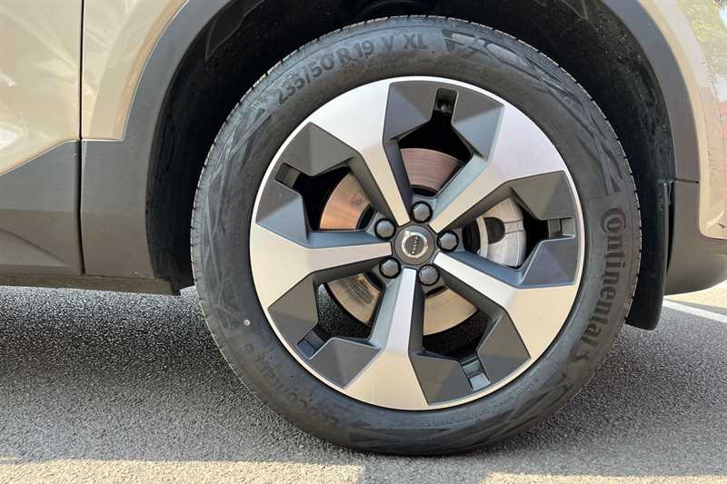 Used Volvo XC40 2025 for sale - 77648419: Photo 12