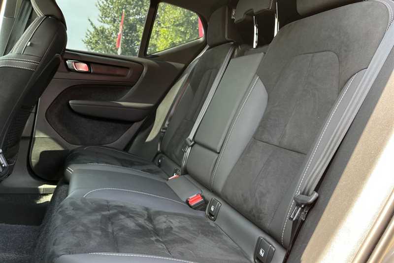 Used Volvo XC40 2025 for sale - 77648419: Photo 24