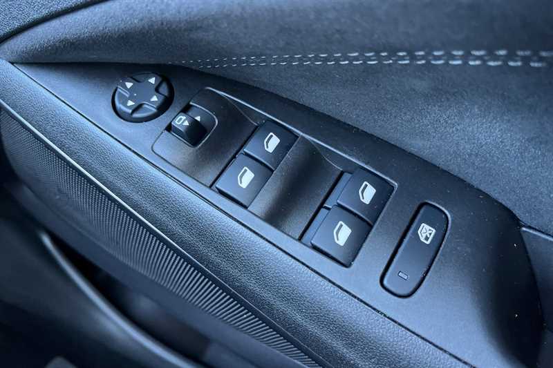 Used Vauxhall Crossland 2022 for sale - 76022492: Photo 16