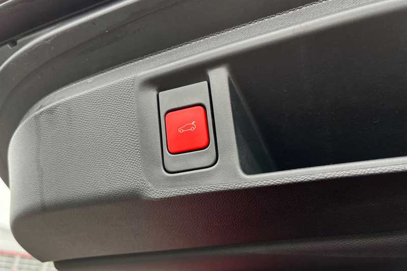 Used Vauxhall Astra for sale - 76463484: Photo 39