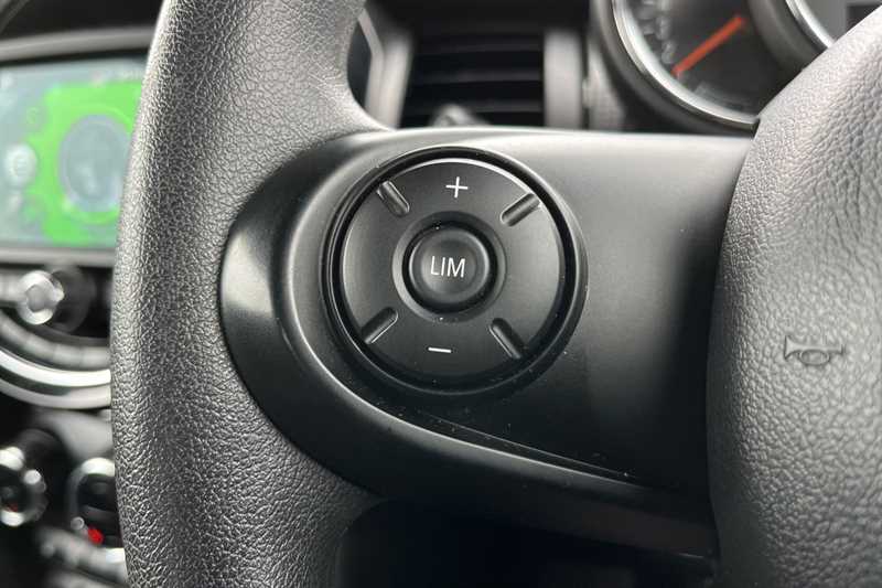 Used MINI Convertible 2019 for sale - 77727563: Photo 21