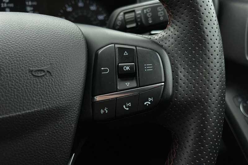 Used Ford Focus 2023 for sale - 76176456: Photo 22