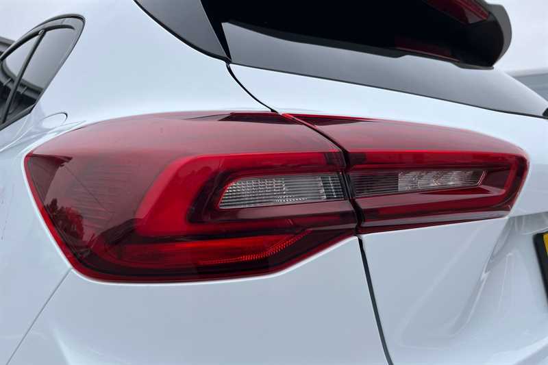 Used Ford Focus 2023 for sale - 76176456: Photo 31