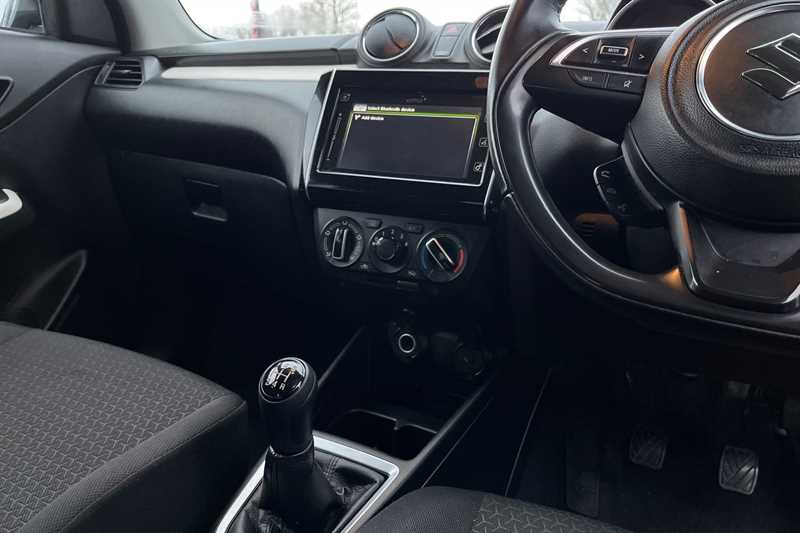 Used Suzuki Swift 2020 for sale - 77348829: Photo 14