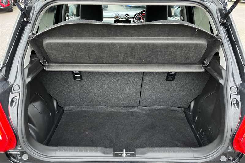 Used Suzuki Swift 2020 for sale - 77348829: Photo 25