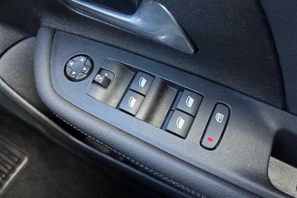 Used Vauxhall Mokka 2023 for sale - 76088175: Photo 16
