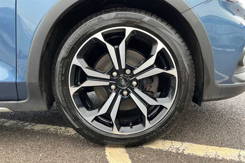 Used Ford Focus 2021 for sale - 76930952: Photo 12