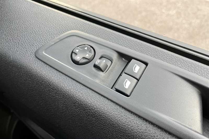 Used Vauxhall Vivaro Life 2024 for sale - 76945219: Photo 16