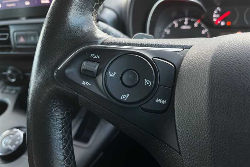 Used Vauxhall Combo Life 2019 for sale - 76956747: Photo 21