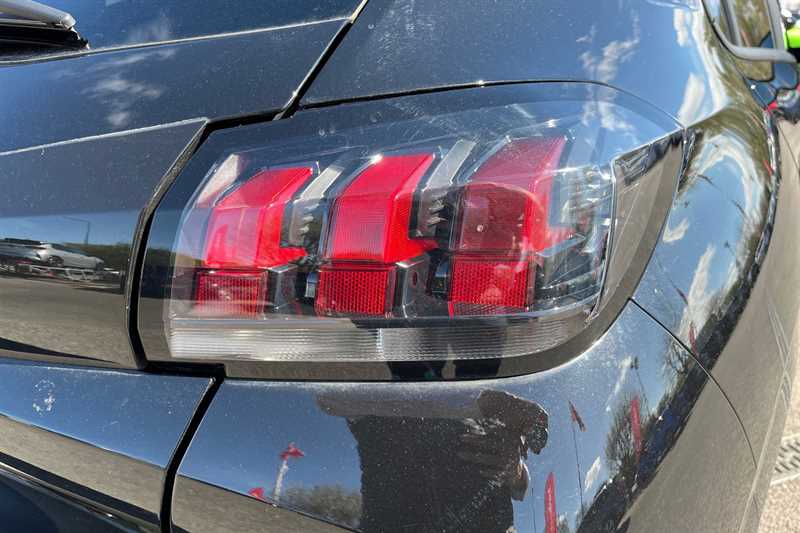 Used Peugeot 208 2023 for sale - 78120383: Photo 32