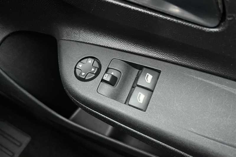 Used Vauxhall Corsa for sale - 76463743: Photo 16