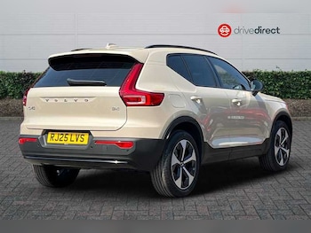 Used Volvo XC40 2025 for sale - 75452939: Photo