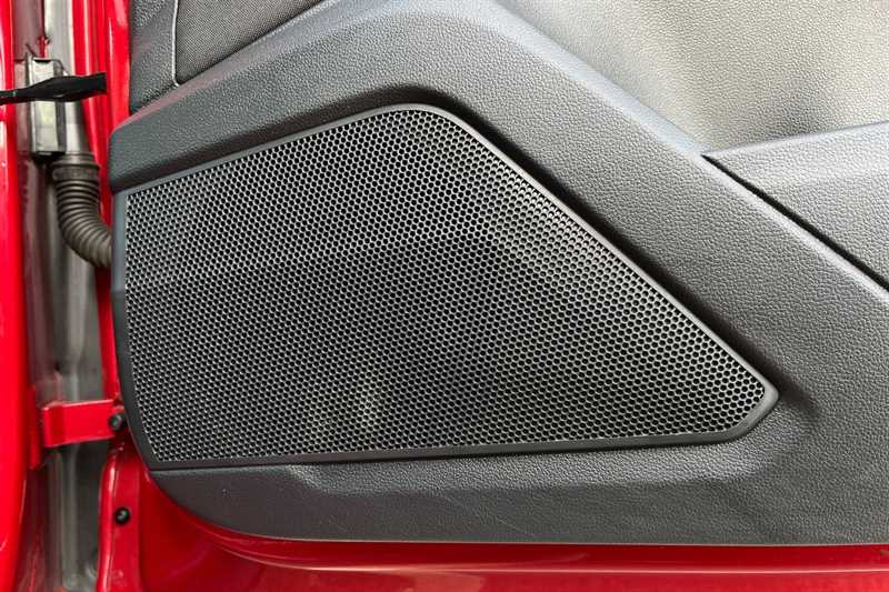 Used Volkswagen T-Roc 2023 for sale - 78188832: Photo 27