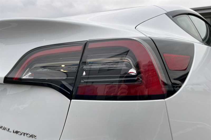 Used Tesla Model 3 2021 for sale - 76443748: Photo 32