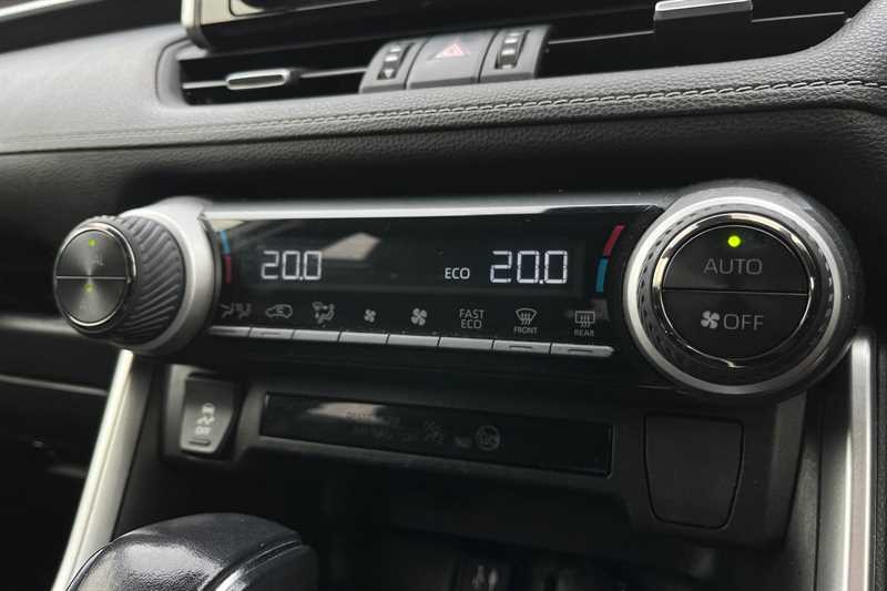 Used Toyota RAV4 2019 for sale - 78143072: Photo 15