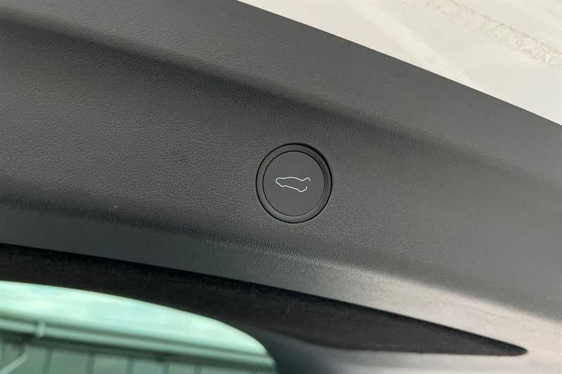 Used Tesla Model Y 2022 for sale - 76298570: Photo 38