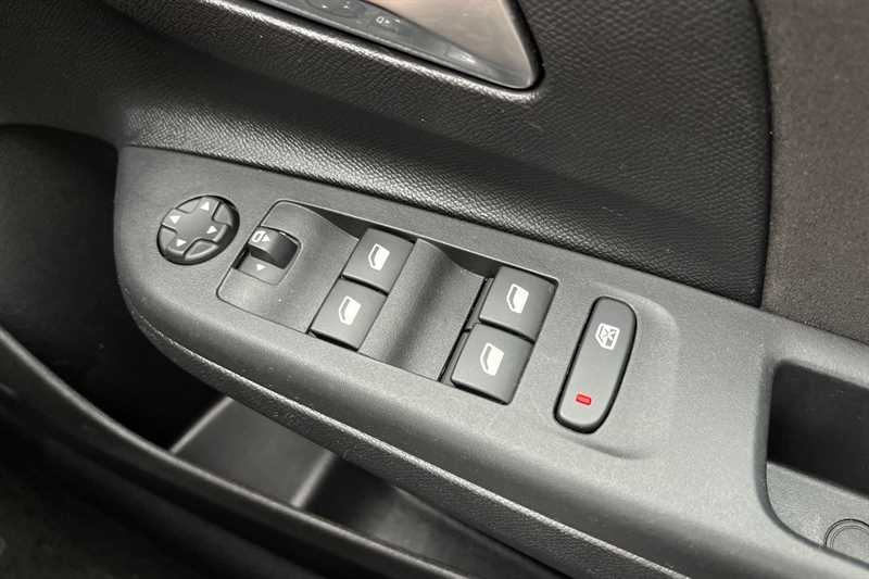 Used Vauxhall Corsa 2023 for sale - 76733229: Photo 16