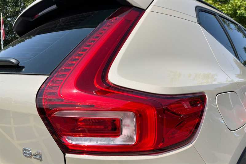 Used Volvo XC40 2025 for sale - 76448883: Photo 32