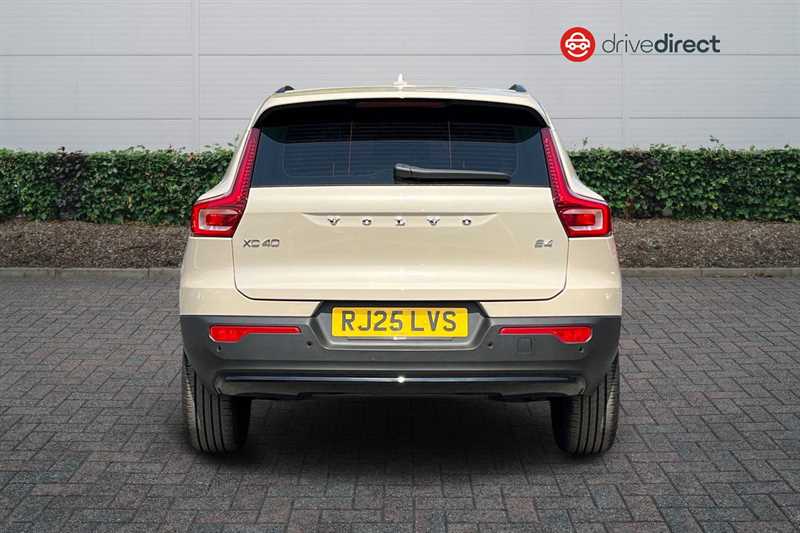 Used Volvo XC40 2025 for sale - 76448883: Photo 4