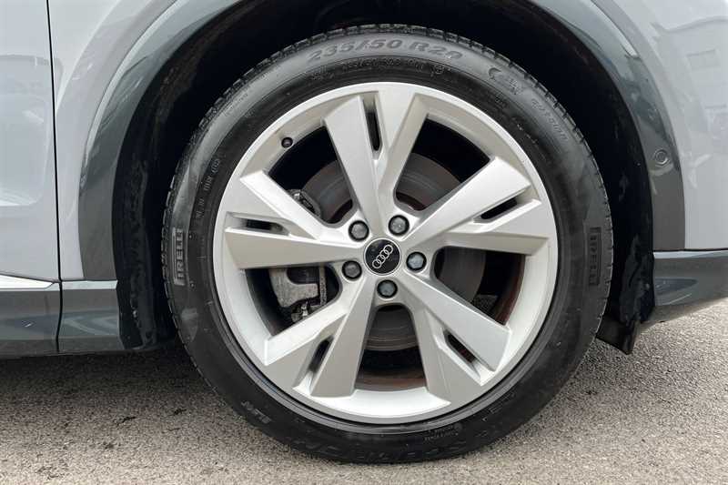 Used Audi Q4 e-tron 2023 for sale - 77828816: Photo 12