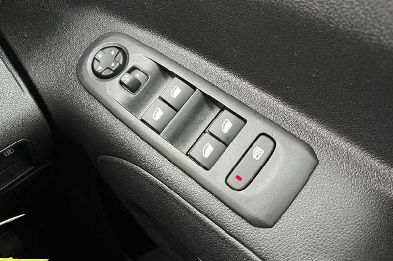 Used Vauxhall Combo Life 2022 for sale - 77887976: Photo 16