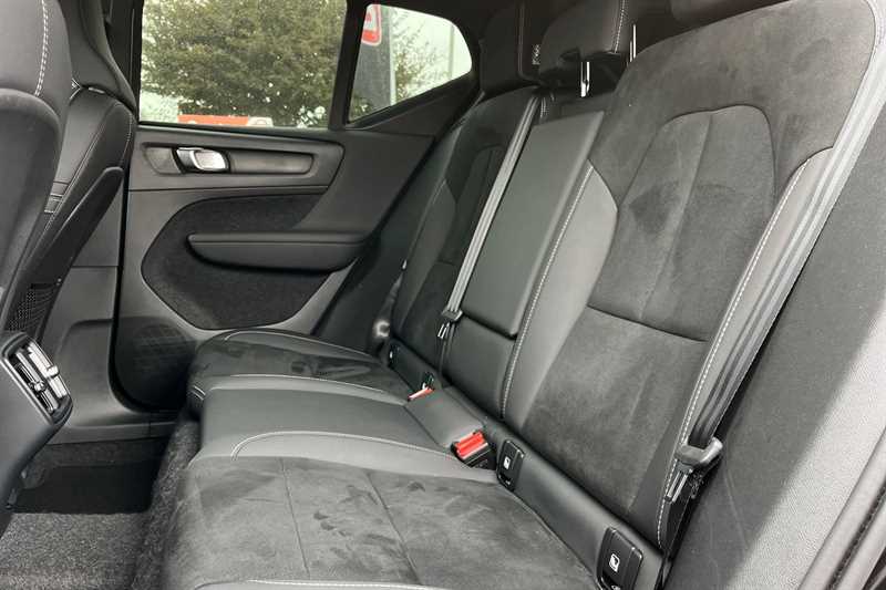 Used Volvo XC40 2024 for sale - 76776209: Photo 24