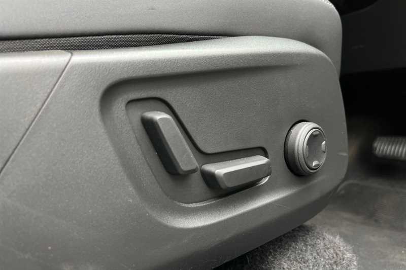 Used Volvo XC40 2024 for sale - 76776209: Photo 26