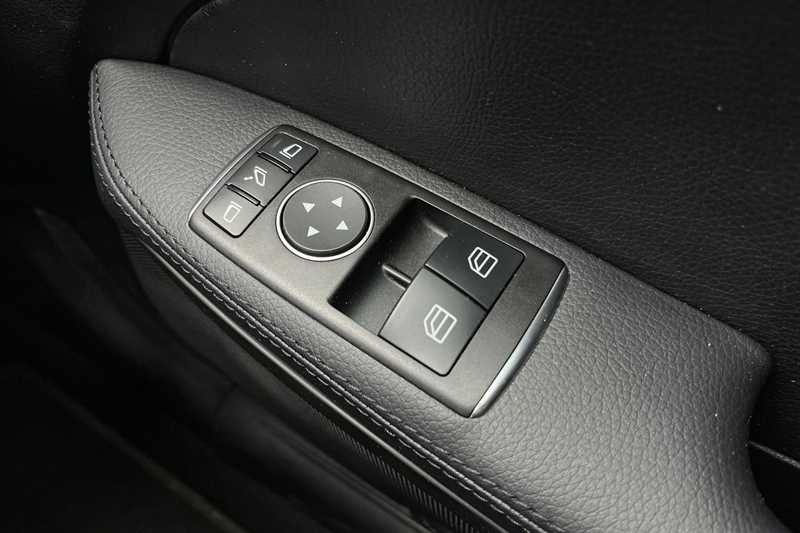 Used Mercedes-Benz SLC 2016 for sale - 76939405: Photo 16